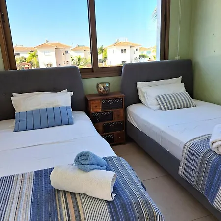 Allamare With A Pool Nyaraló