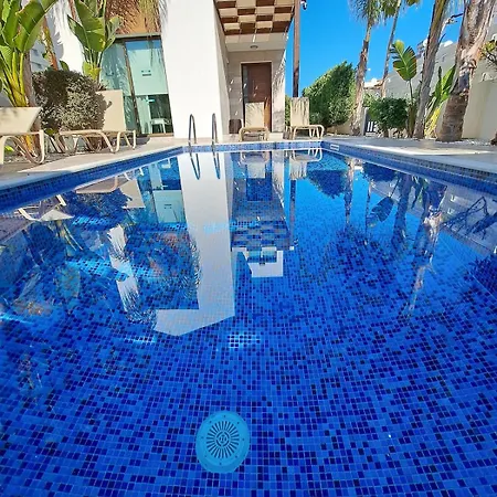 Allamare With A Pool Holiday home *