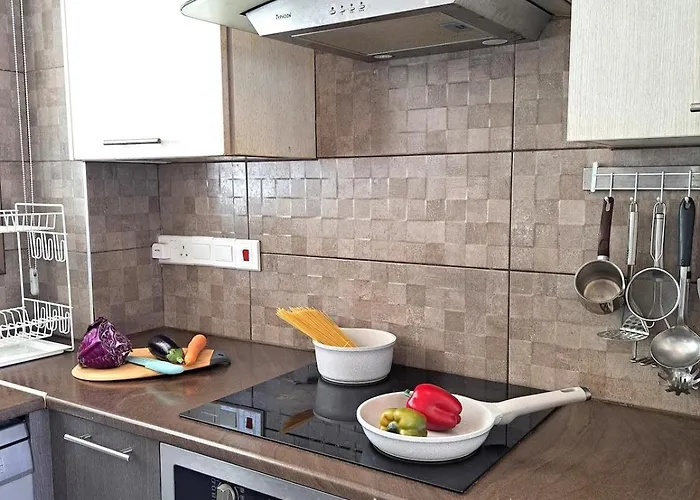 Allamare With A Pool Paralimni