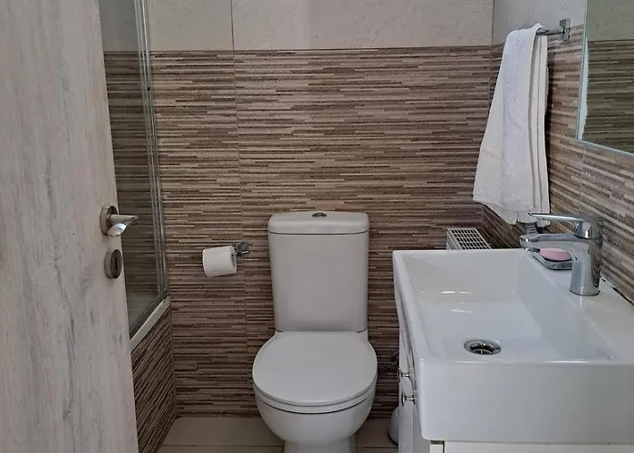 Allamare With A Pool *