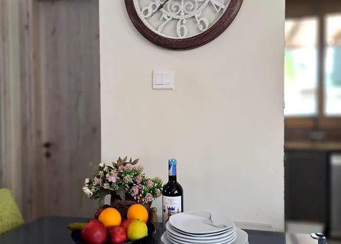 Case de vacanță Allamare With A Pool *